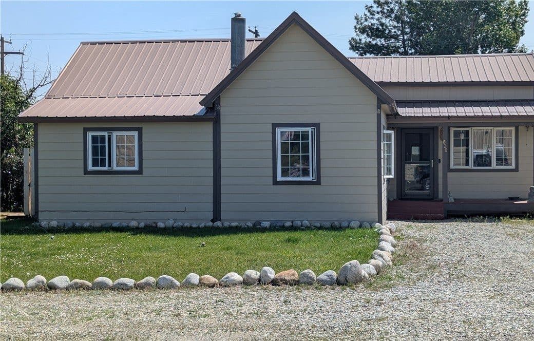 820 N Bonner Ave, Red Lodge, MT 59068 — listing photo