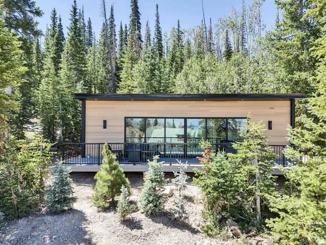 326 W Ridge View St, Brian Head, UT 84719 — listing photo