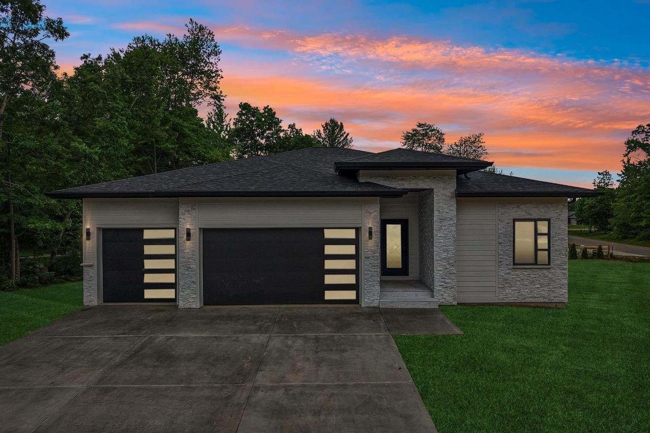 Four homes at the same $550K budget: a new Wisconsin Dells build at dusk, a Deep Creek Lake cottage, a Brian Head modern cabin, and a Red River Gorge compound