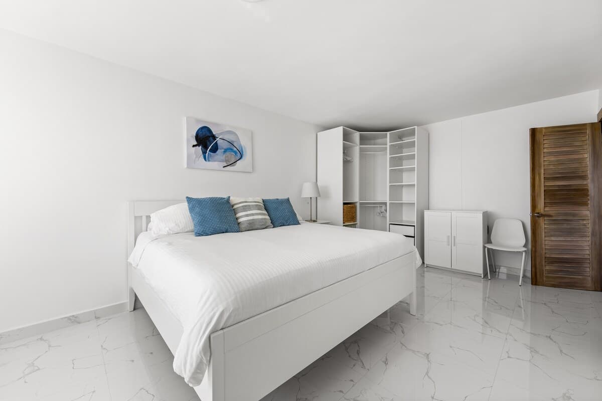 Ocean and city-view penthouse in San Juan